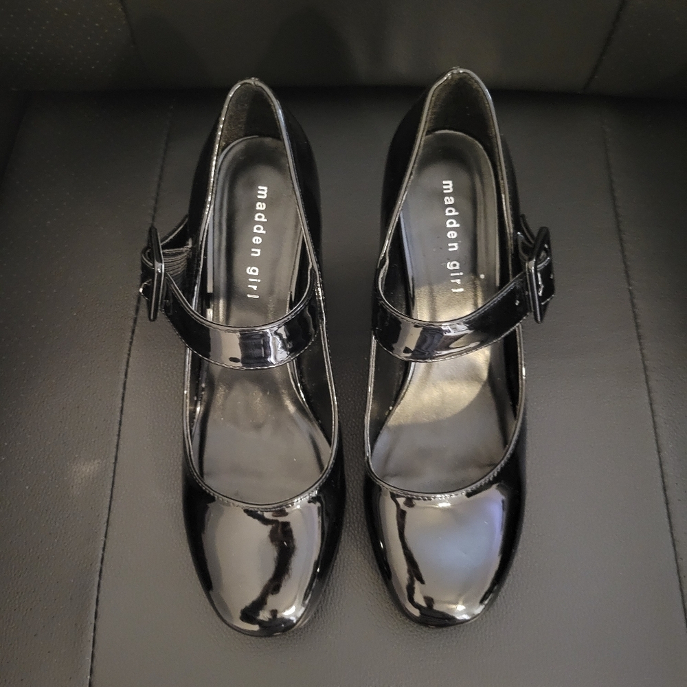 Madden Girl black heels size 8.5